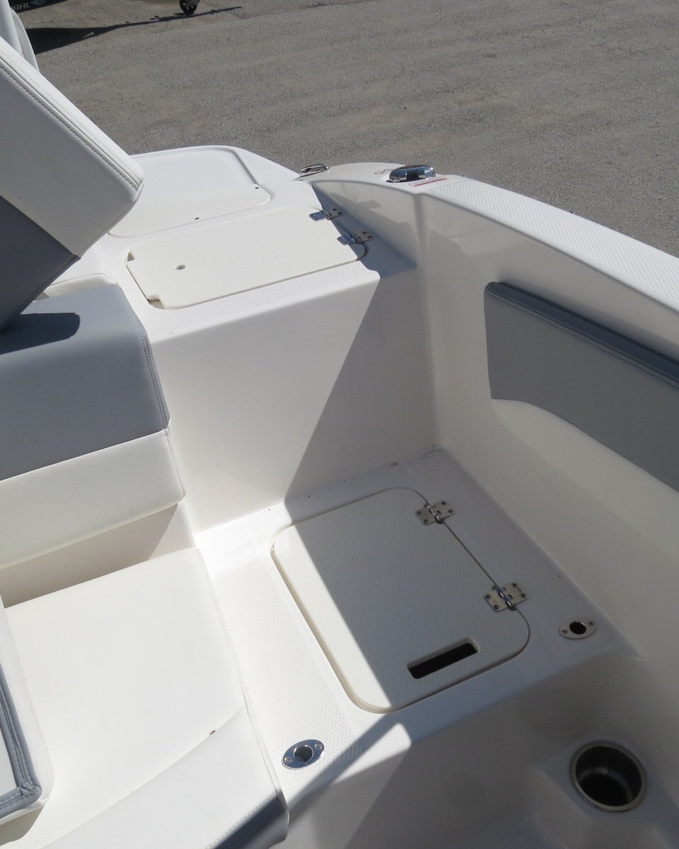 2025 Chaparral 19 SSI OB