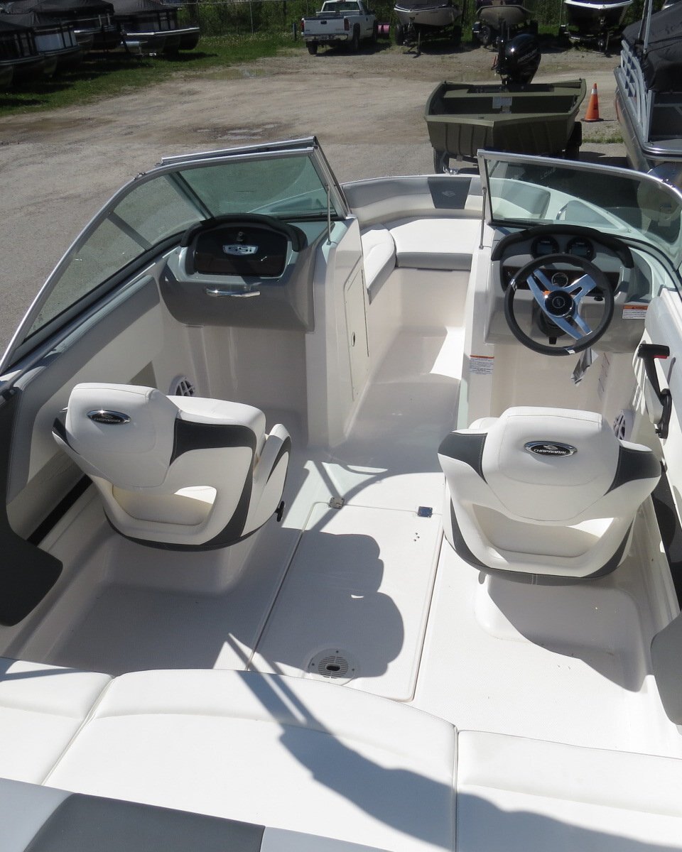 2025 Chaparral 19 SSI OB