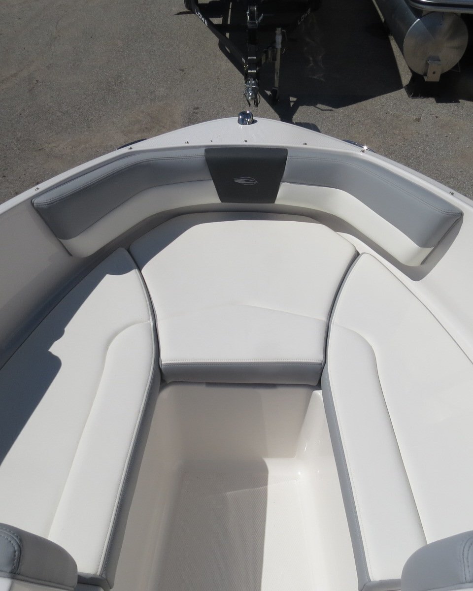 2025 Chaparral 19 SSI OB