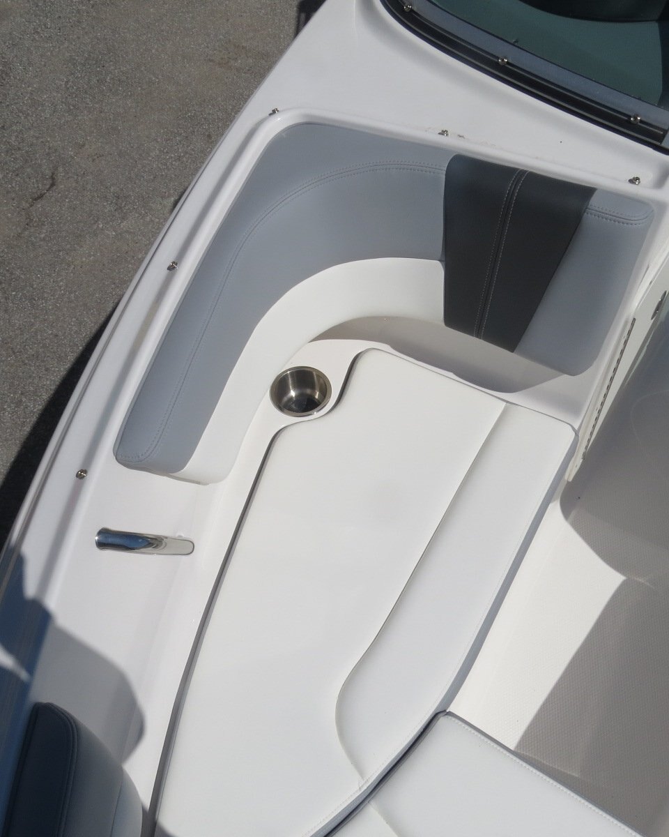 2025 Chaparral 19 SSI OB