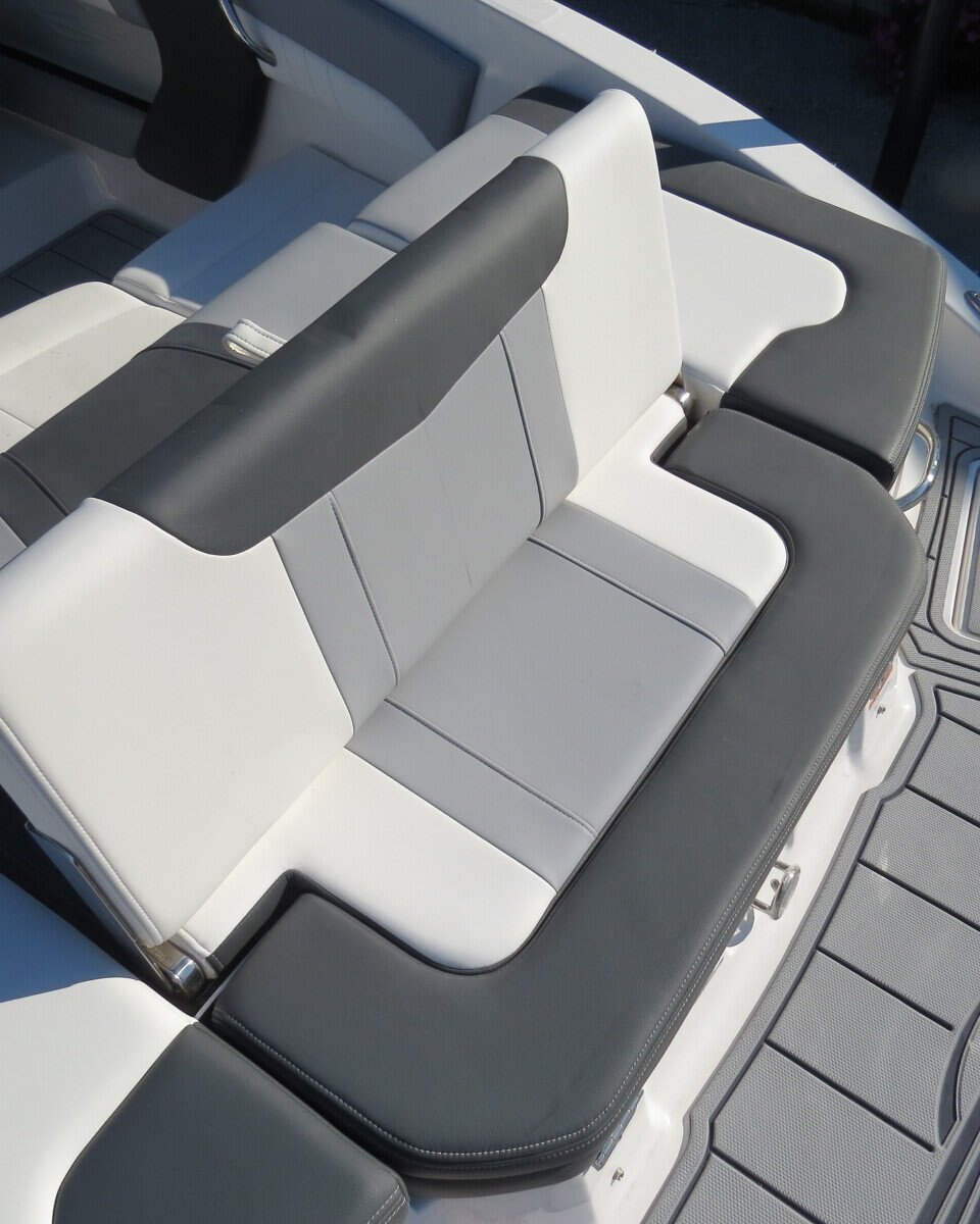 2025 Chaparral 21 SSI