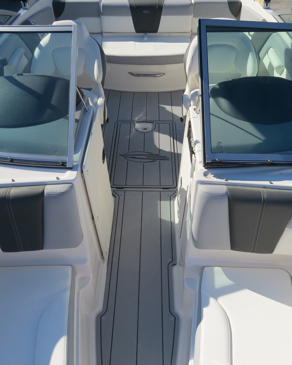 2025 Chaparral 21 SSI