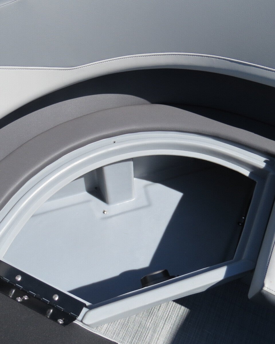 2025 Lowe Boats LS210