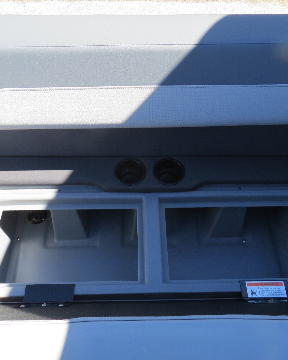 2025 Lowe Boats LS210