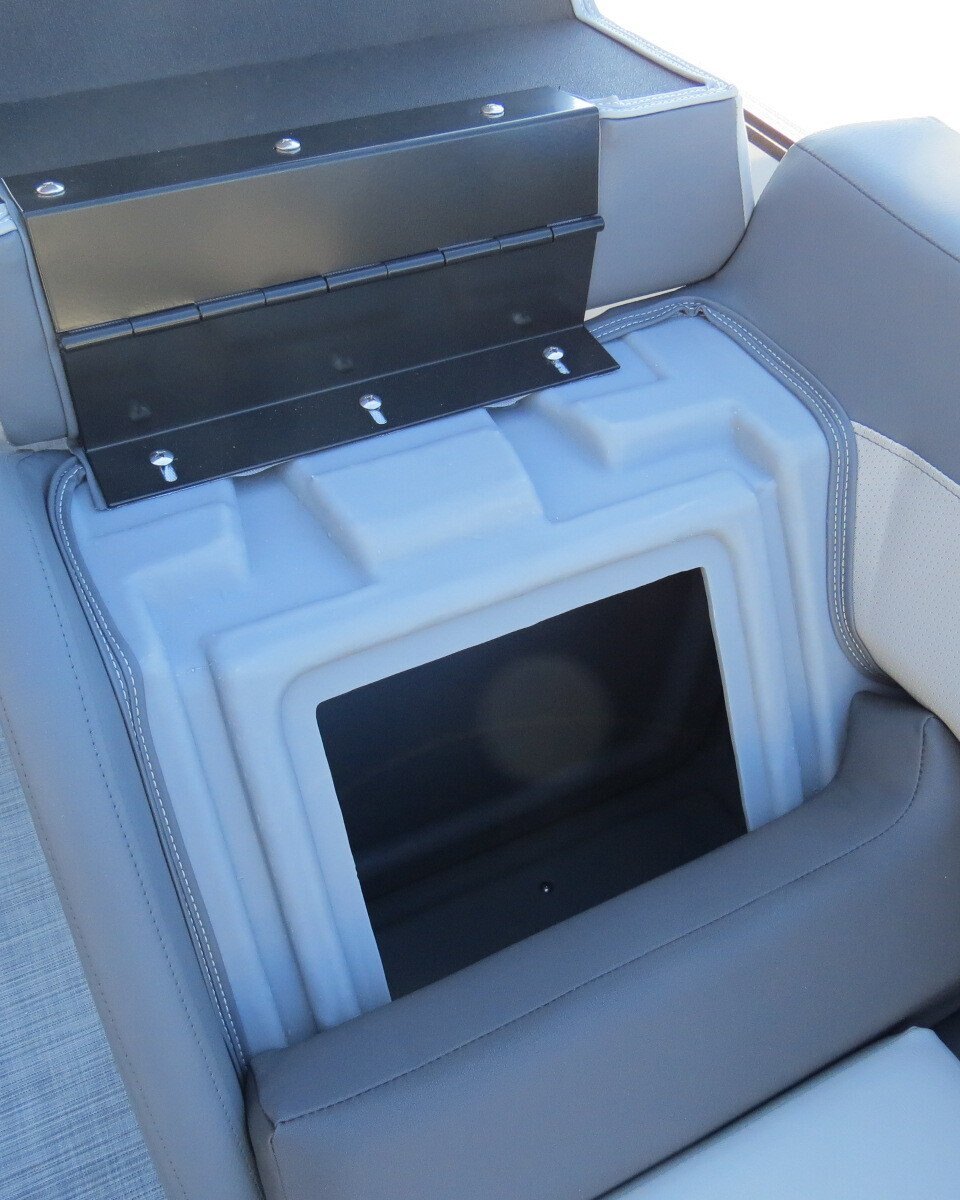 2025 Lowe Boats LS210