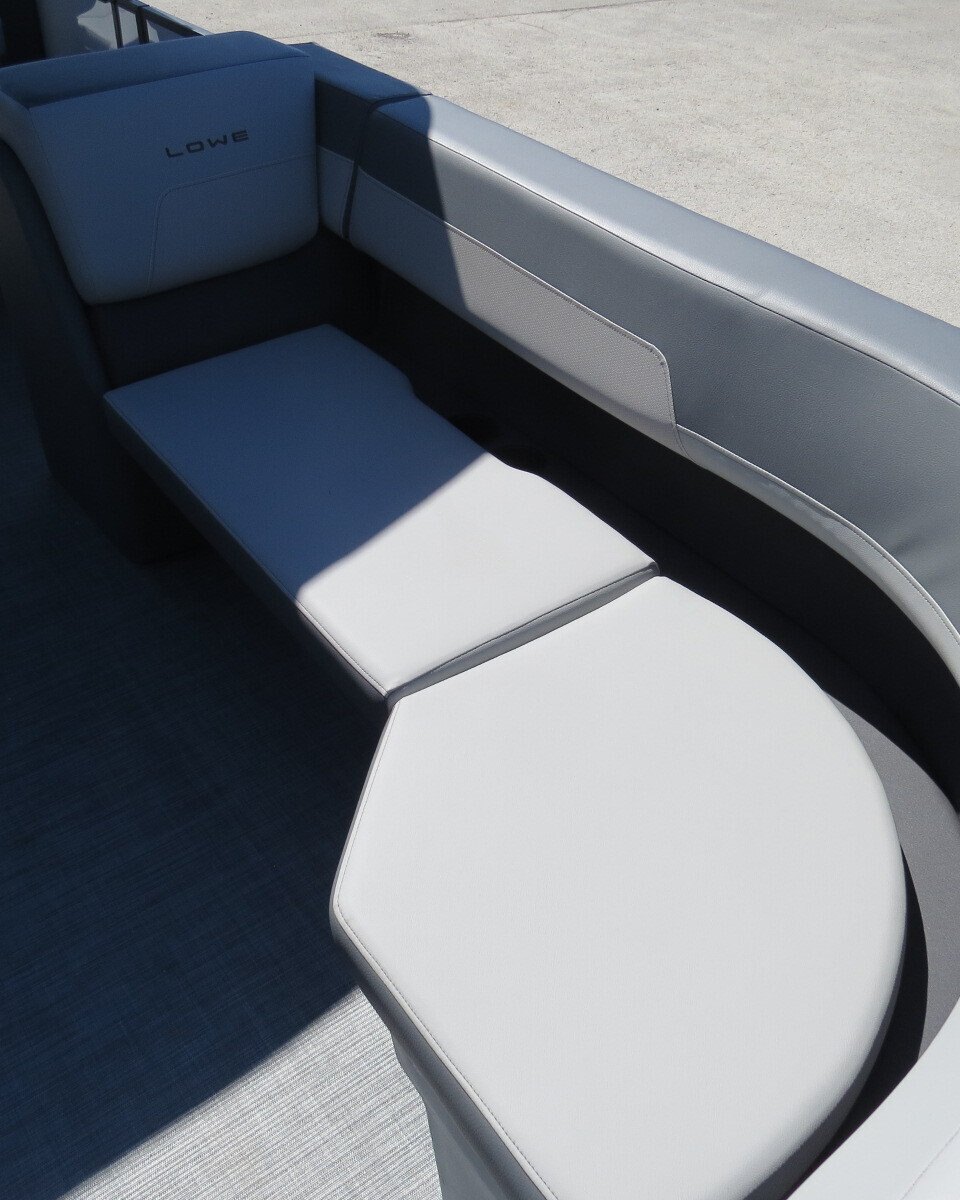 2025 Lowe Boats LS210