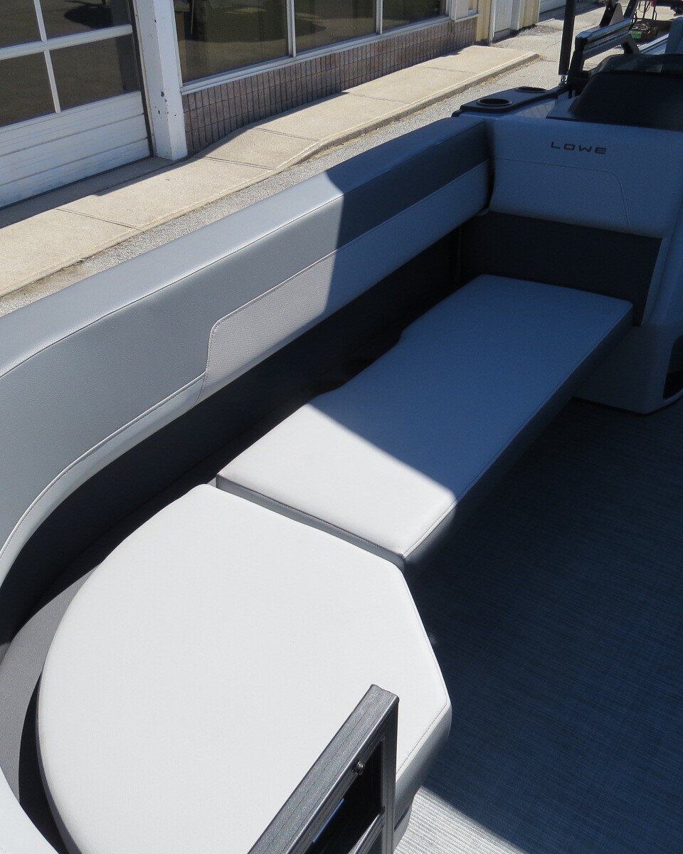 2025 Lowe Boats LS210