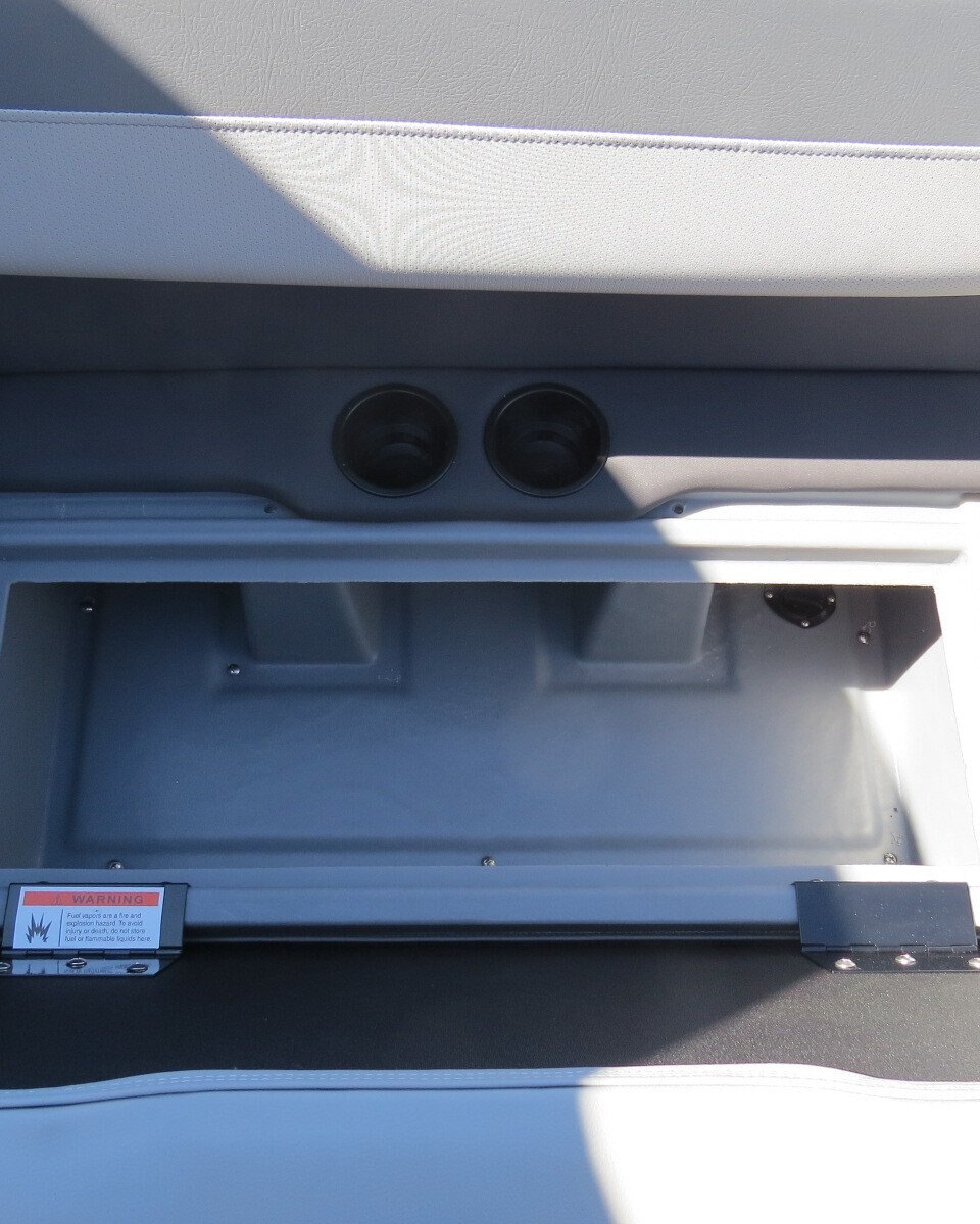 2025 Lowe Boats LS210