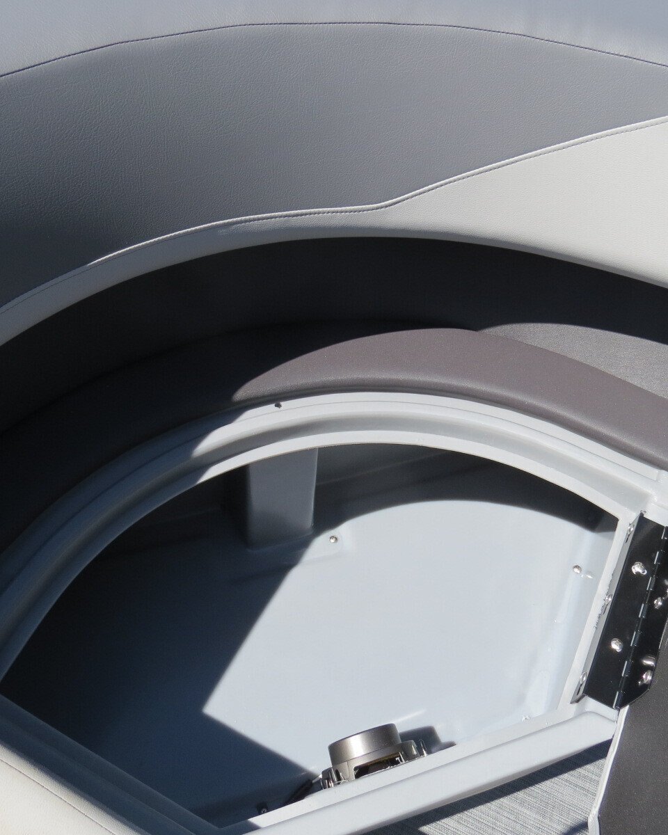 2025 Lowe Boats LS210