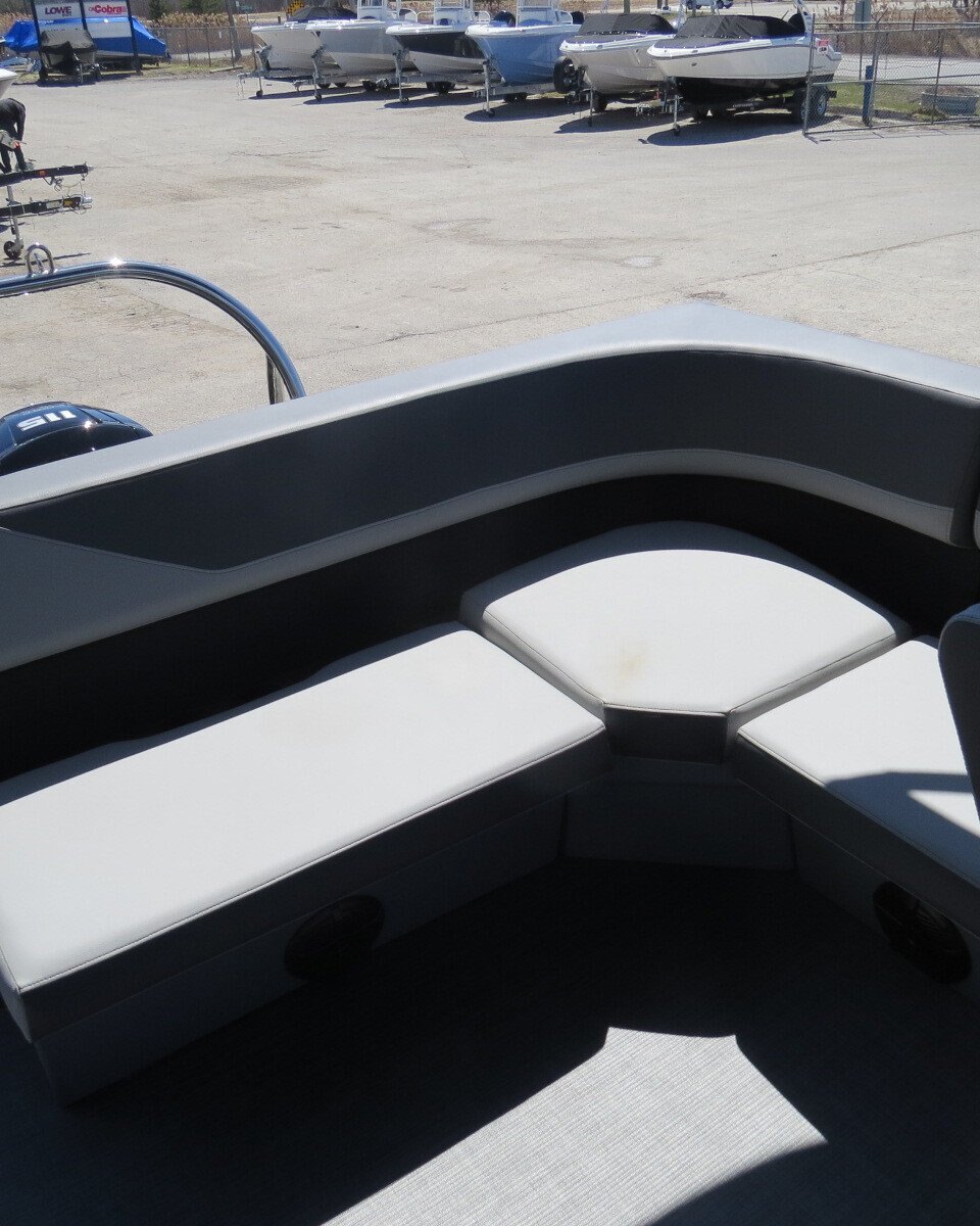 2025 Lowe Boats LS210