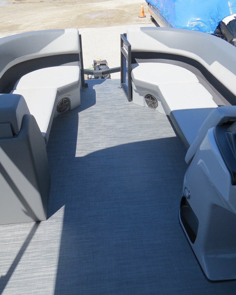 2025 Lowe Boats LS210
