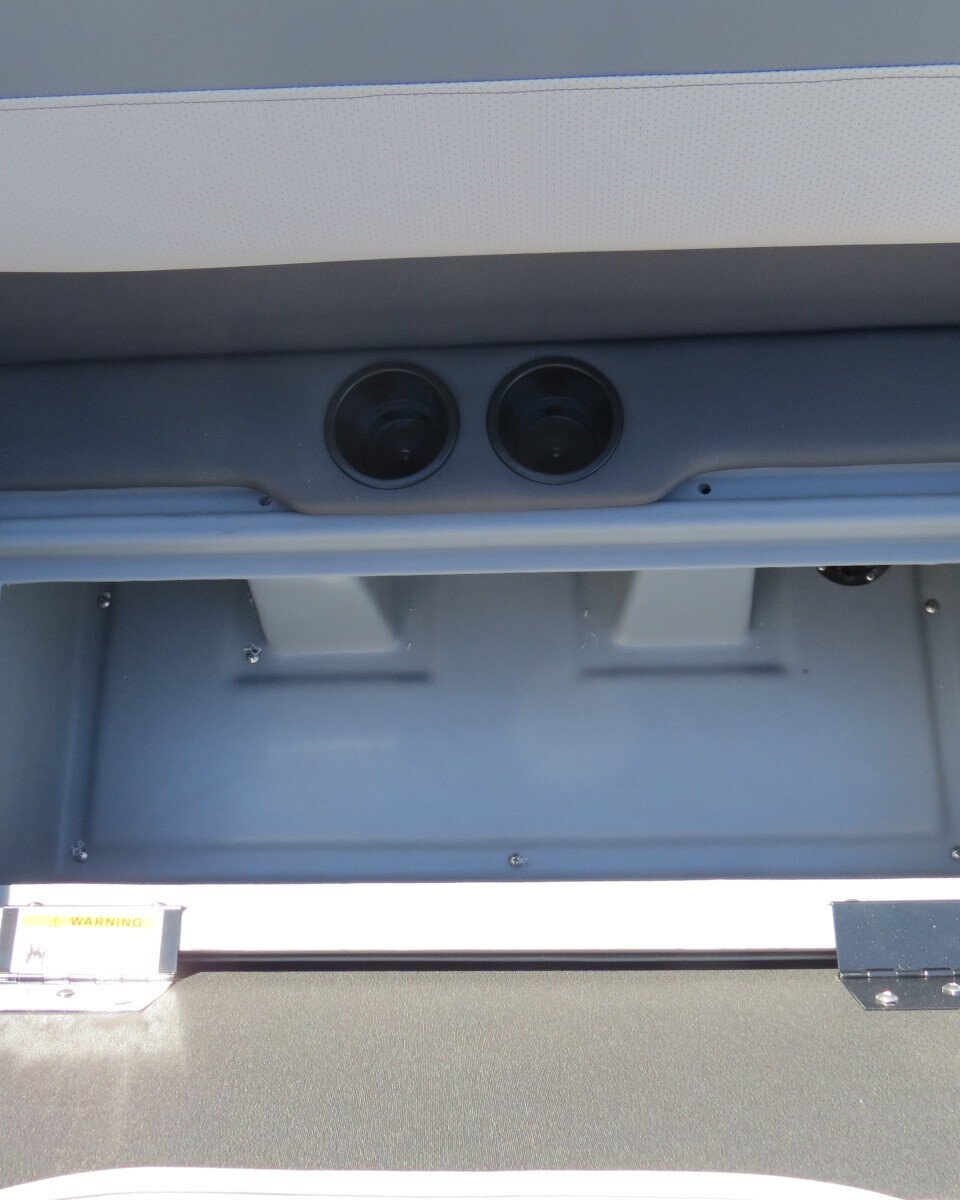 2025 Lowe Boats LS210