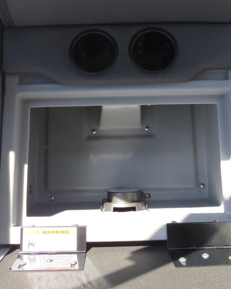 2025 Lowe Boats LS210