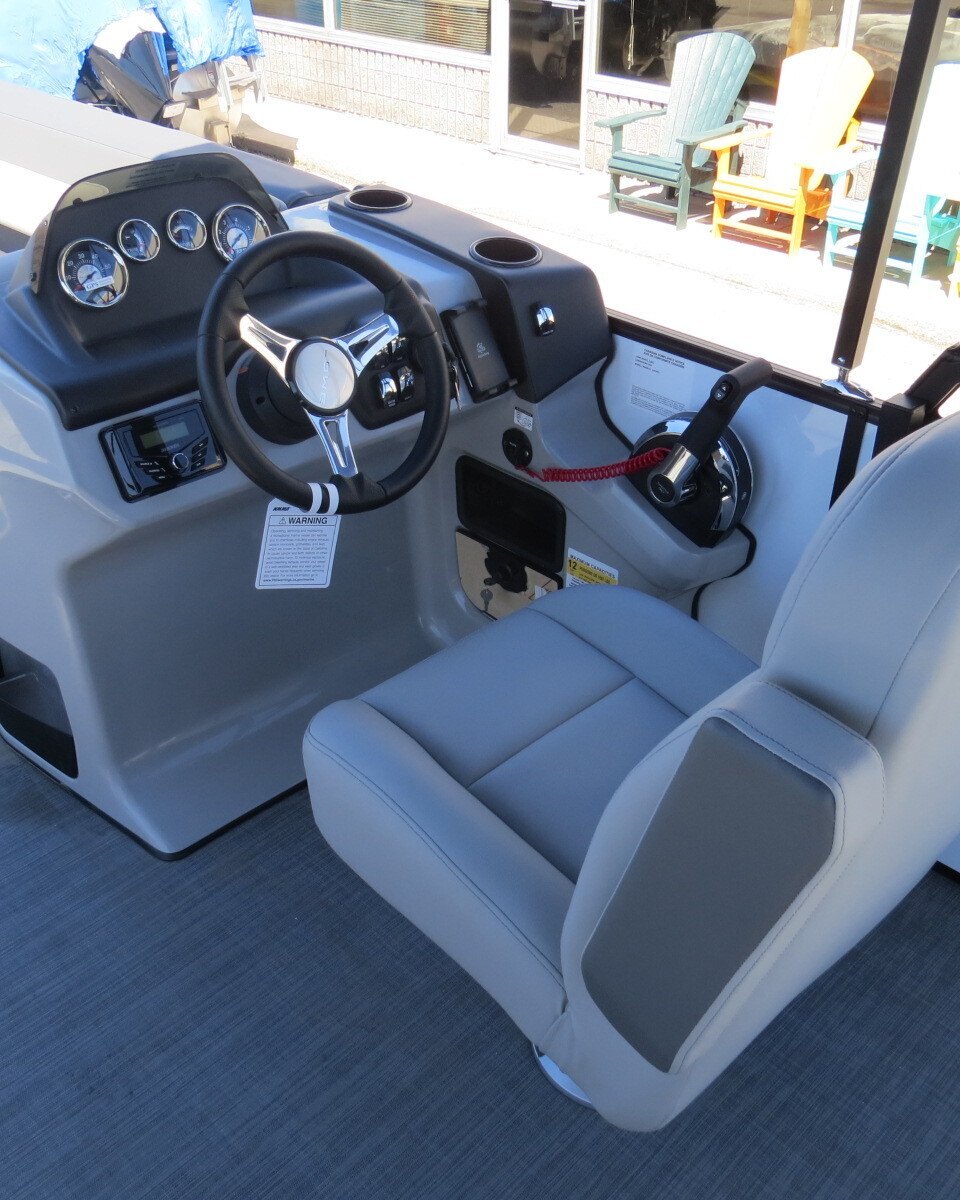 2025 Lowe Boats LS210