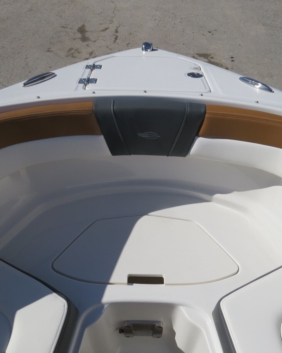 2025 Chaparral 23 SSI