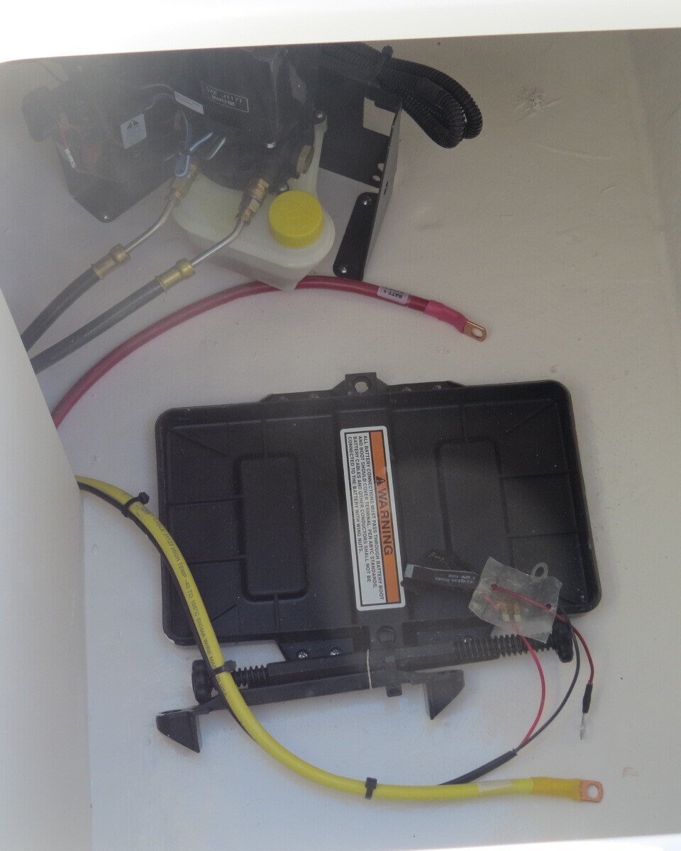 2025 Chaparral 23 SSI