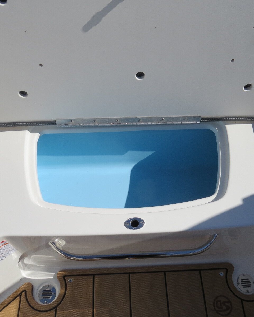 2025 Chaparral 23 SSI