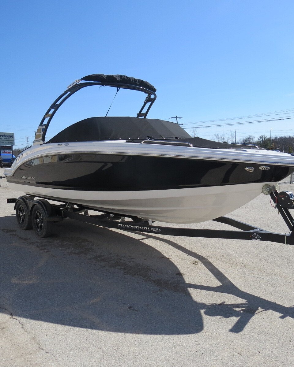 2025 Chaparral 23 SSI