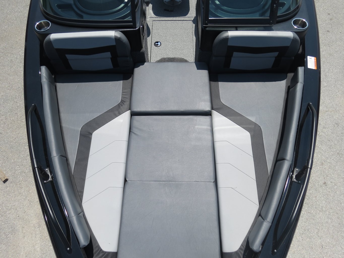 2025 LOWE BOATS FISH & SKI 1700