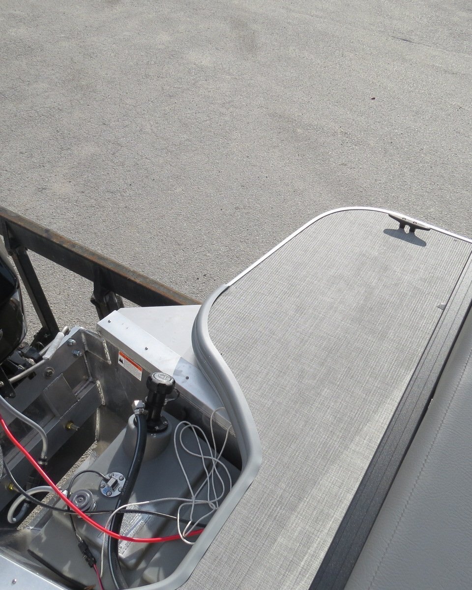 2026 LOWE BOATS LS 170