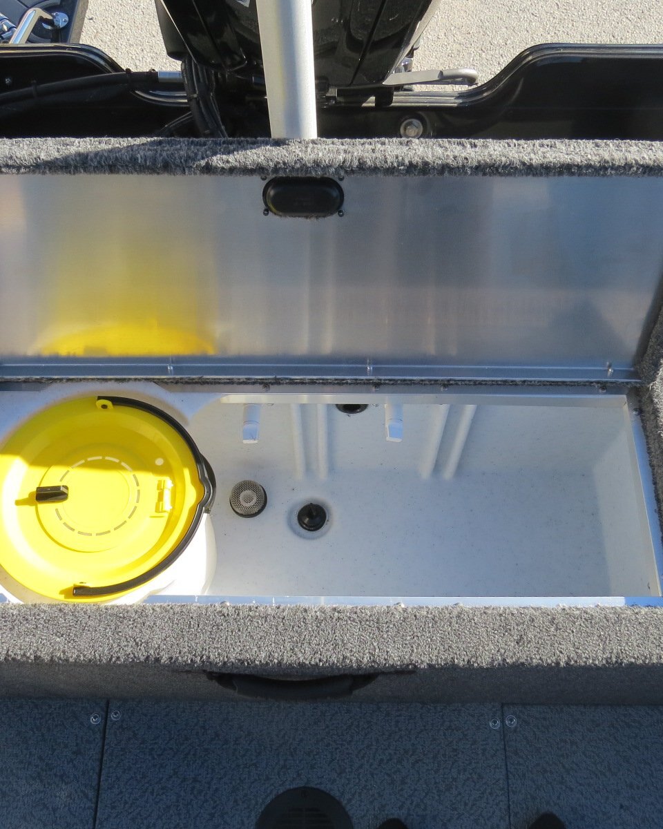 2025 LOWE BOATS FISH & SKI 1700