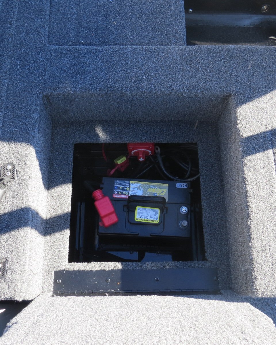 2025 LOWE BOATS FISH & SKI 1700