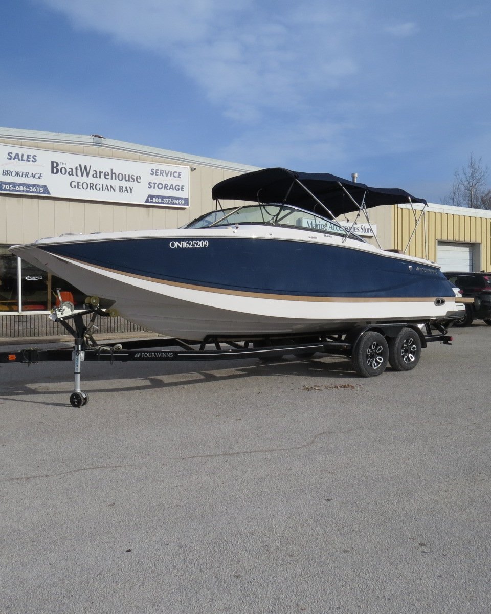 2009 Four Winns SL262