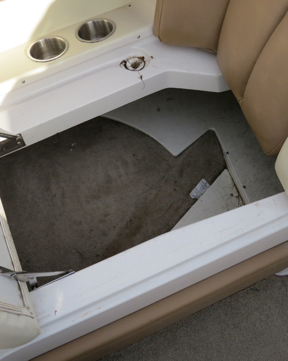 2009 Four Winns SL262