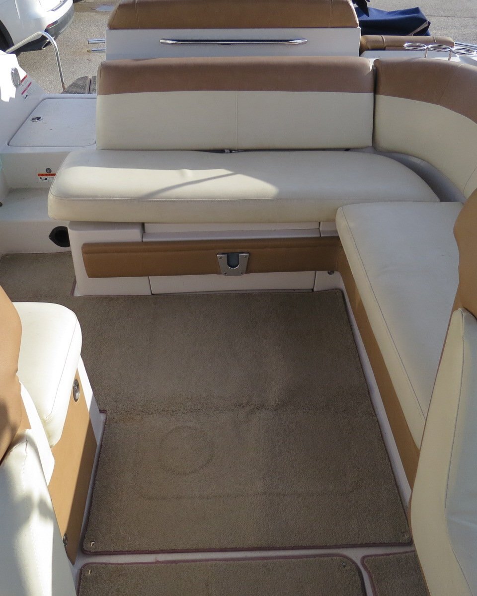 2009 Four Winns SL262