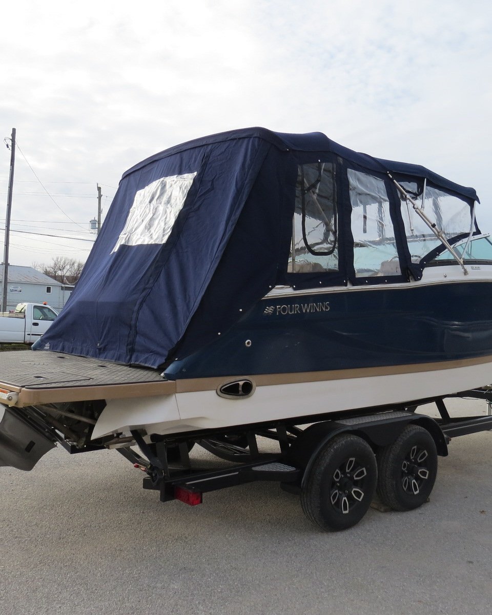 2009 Four Winns SL262