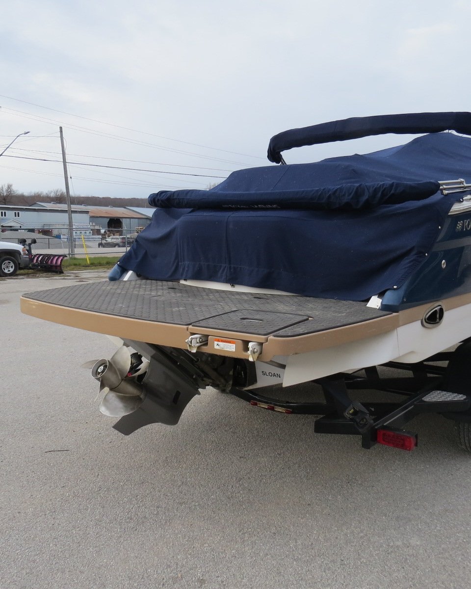 2009 Four Winns SL262