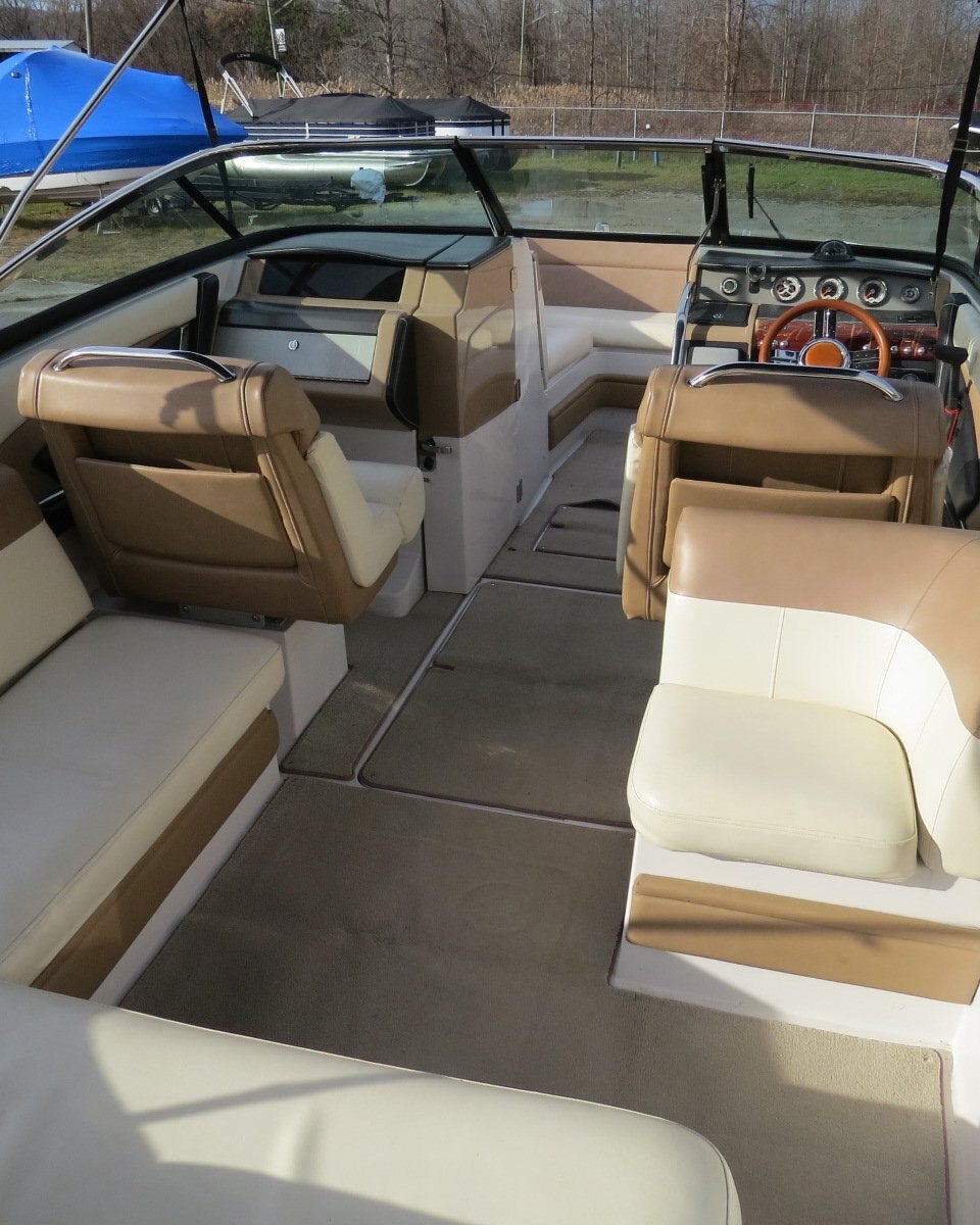 2009 Four Winns SL262