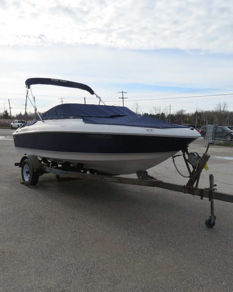 2011 Four Winns H180