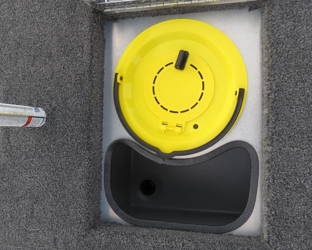 2026 LOWE BOATS SKORPION 17