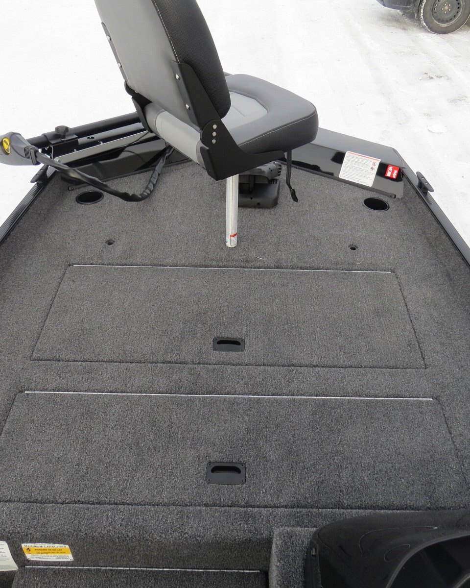 2026 LOWE BOATS SKORPION 17