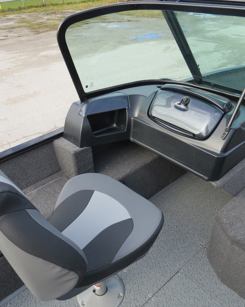 2026 LOWE BOATS FM1775WT