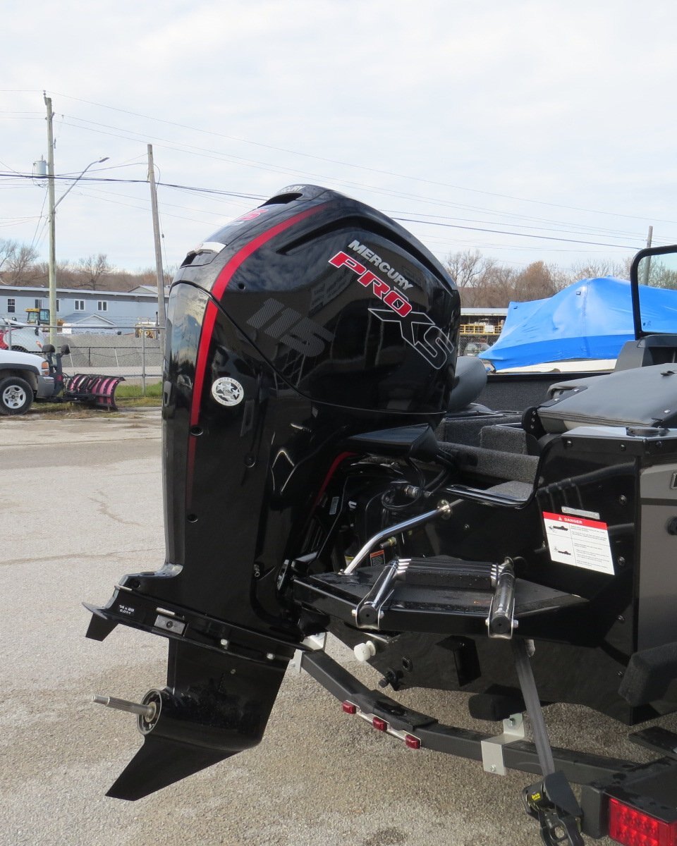 2026 LOWE BOATS FM1775WT