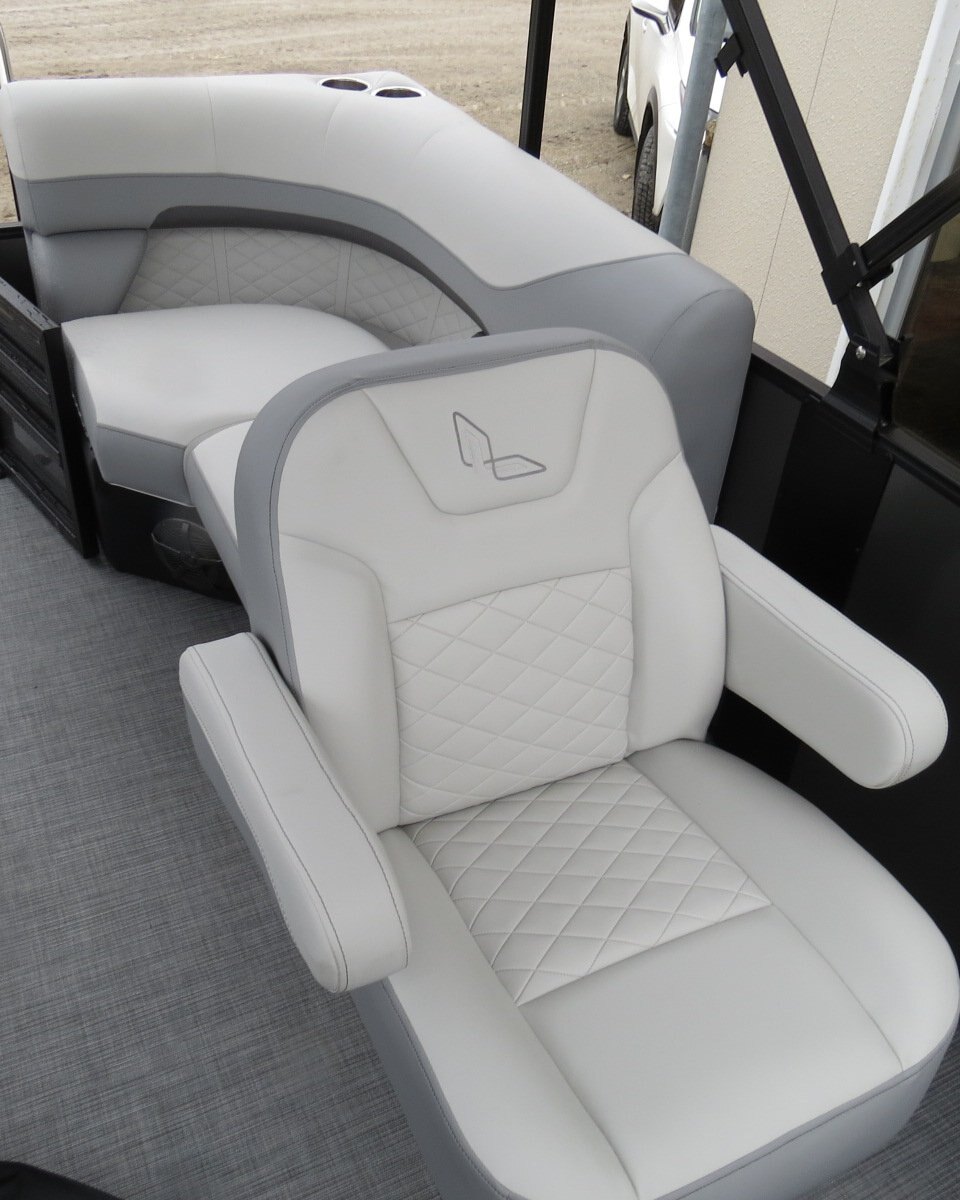 2026 LOWE BOATS SS230 WV