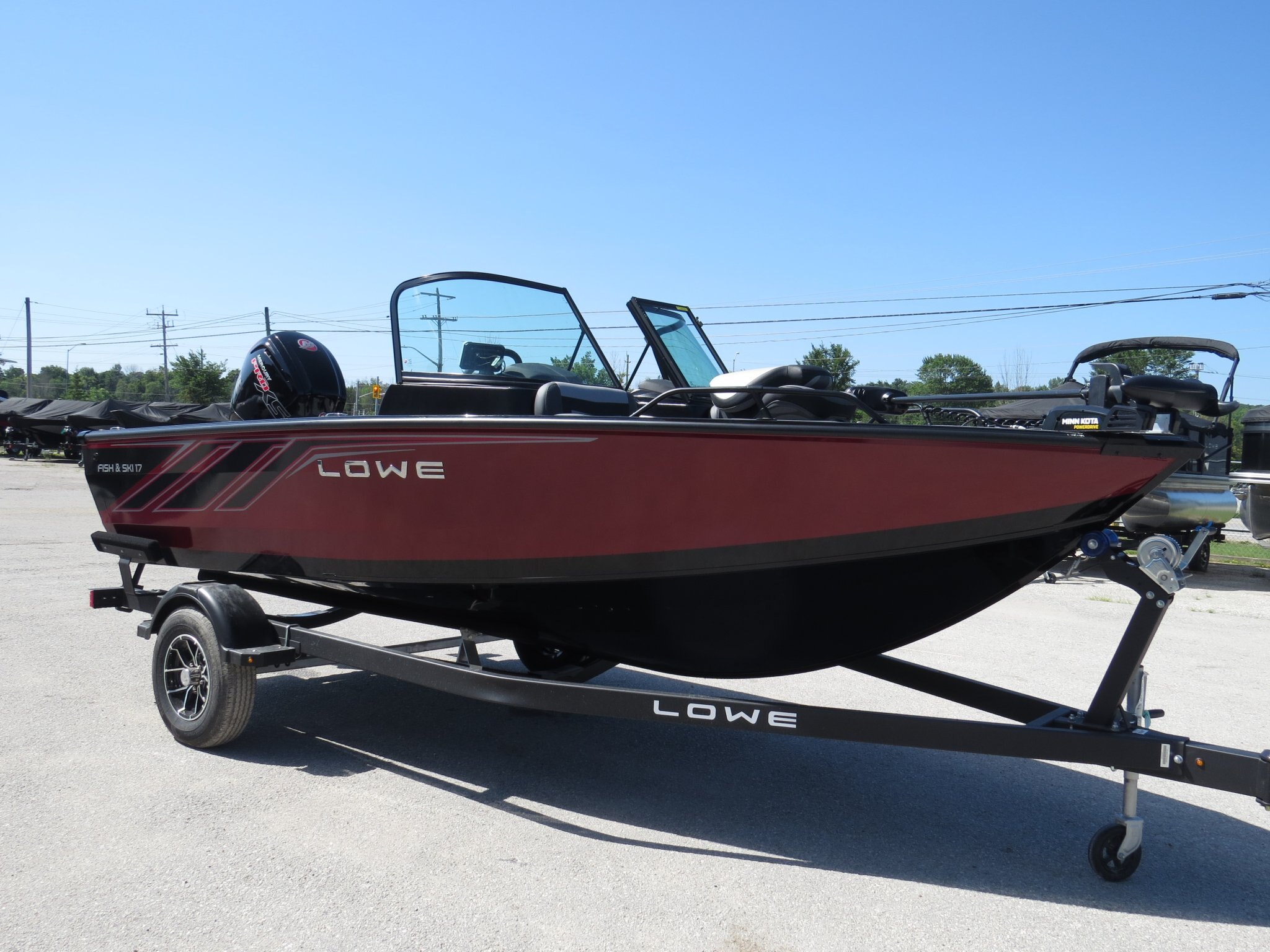 2026 LOWE BOATS FISH & SKI 17