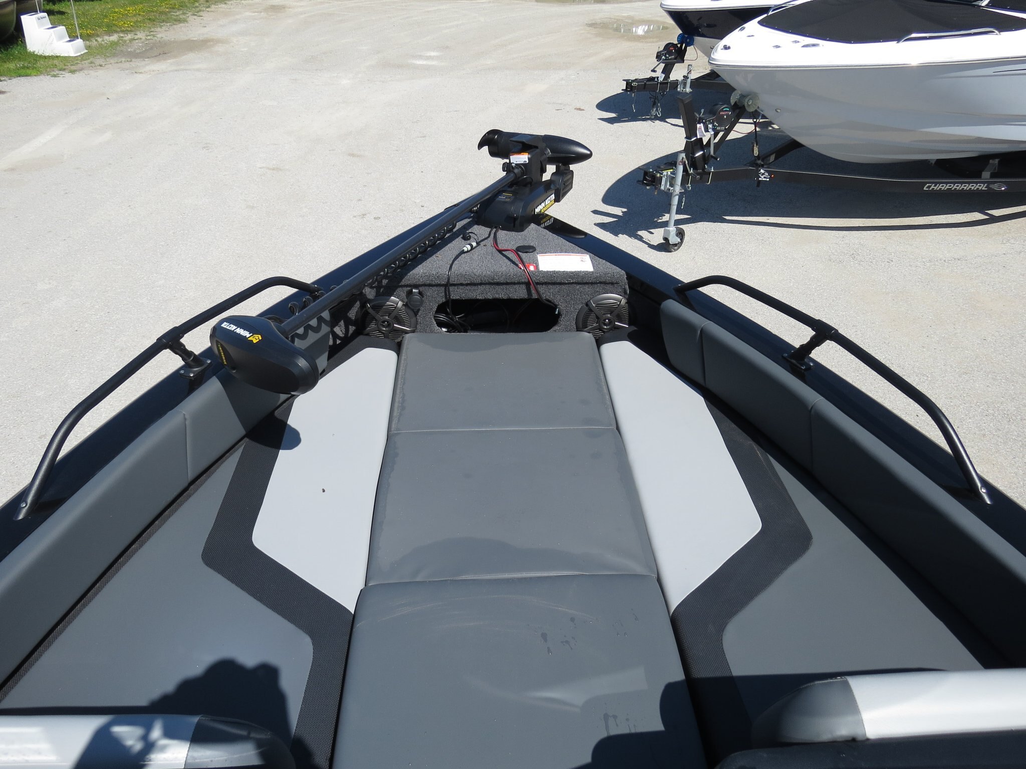 2026 LOWE BOATS FISH & SKI 17