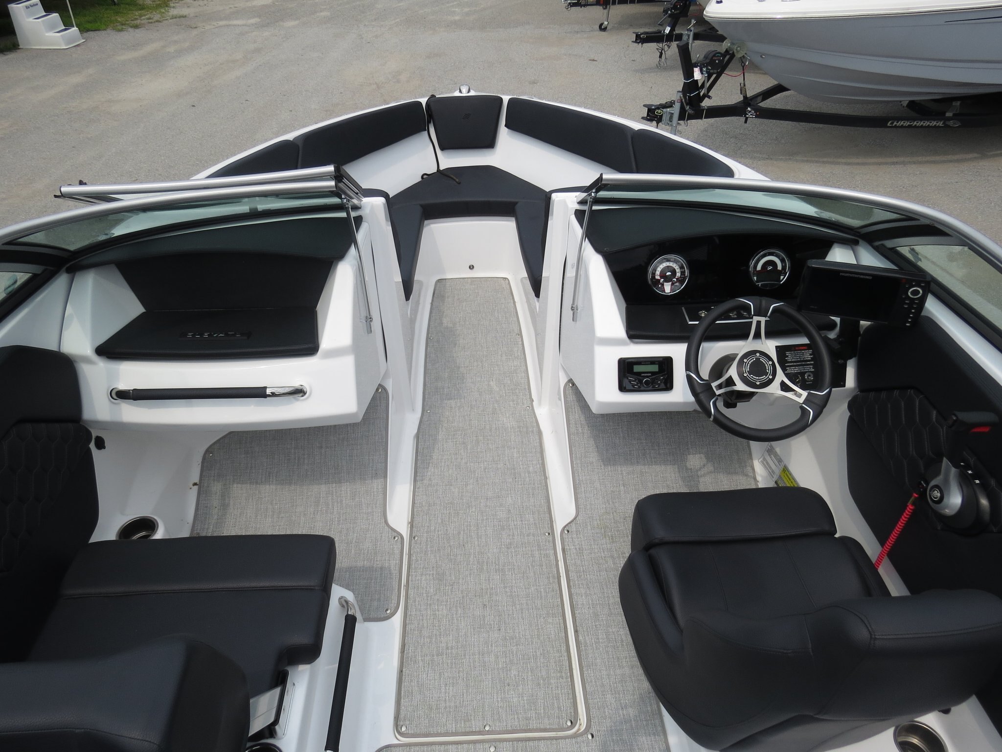 2023 FOUR WINNS H1