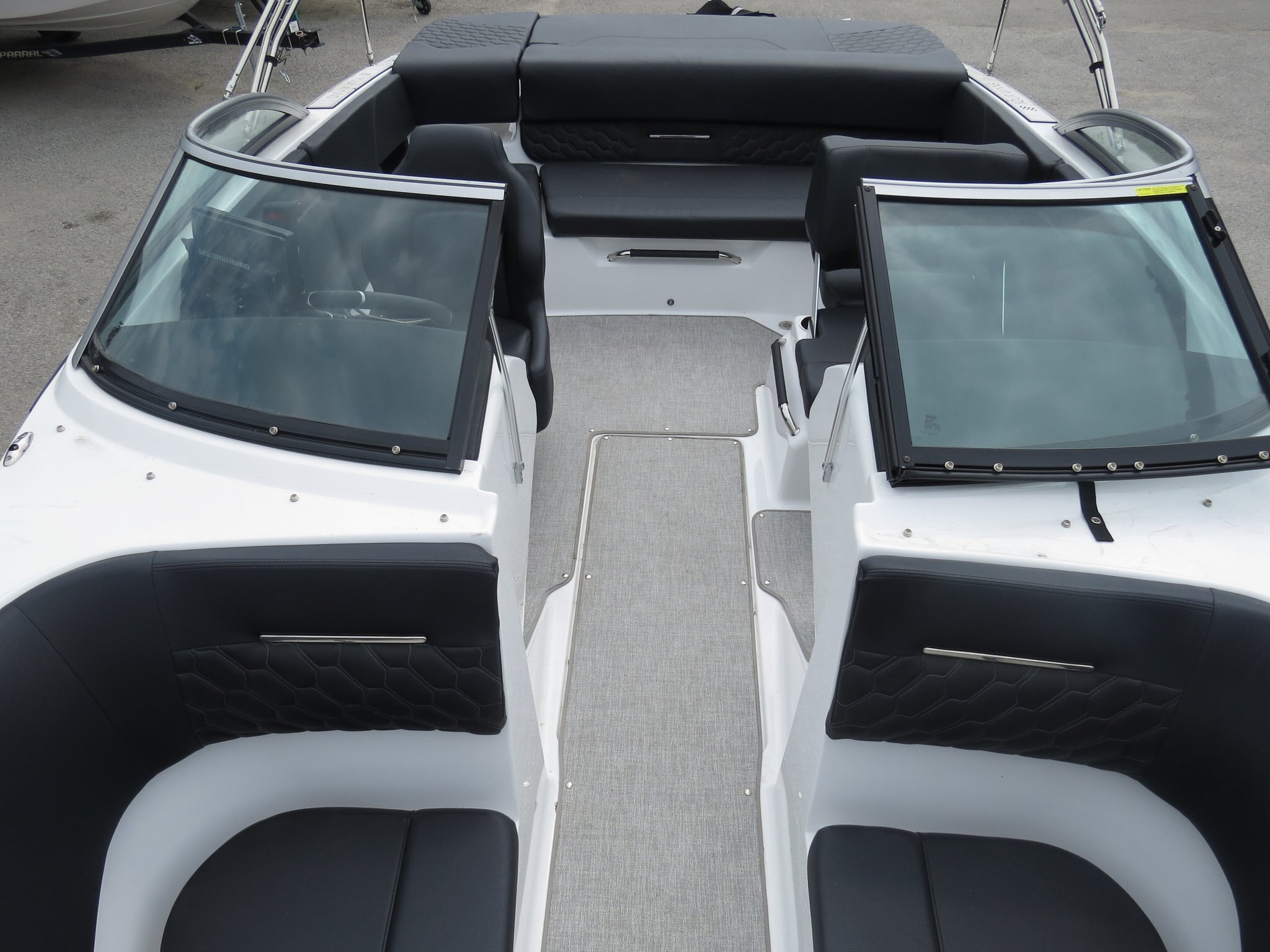 2023 FOUR WINNS H1