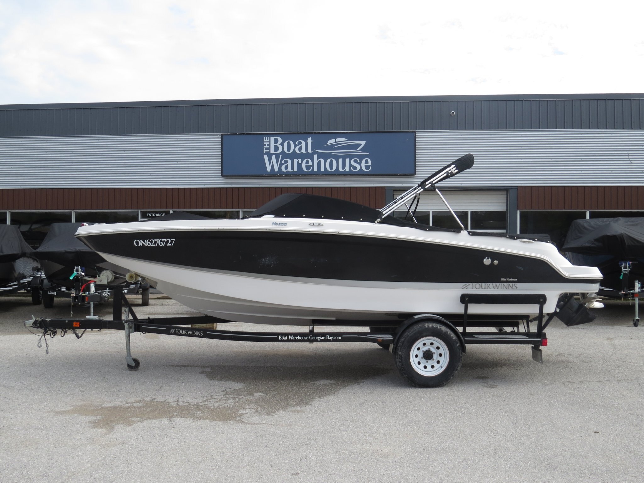 2018 FOUR WINNS HD200