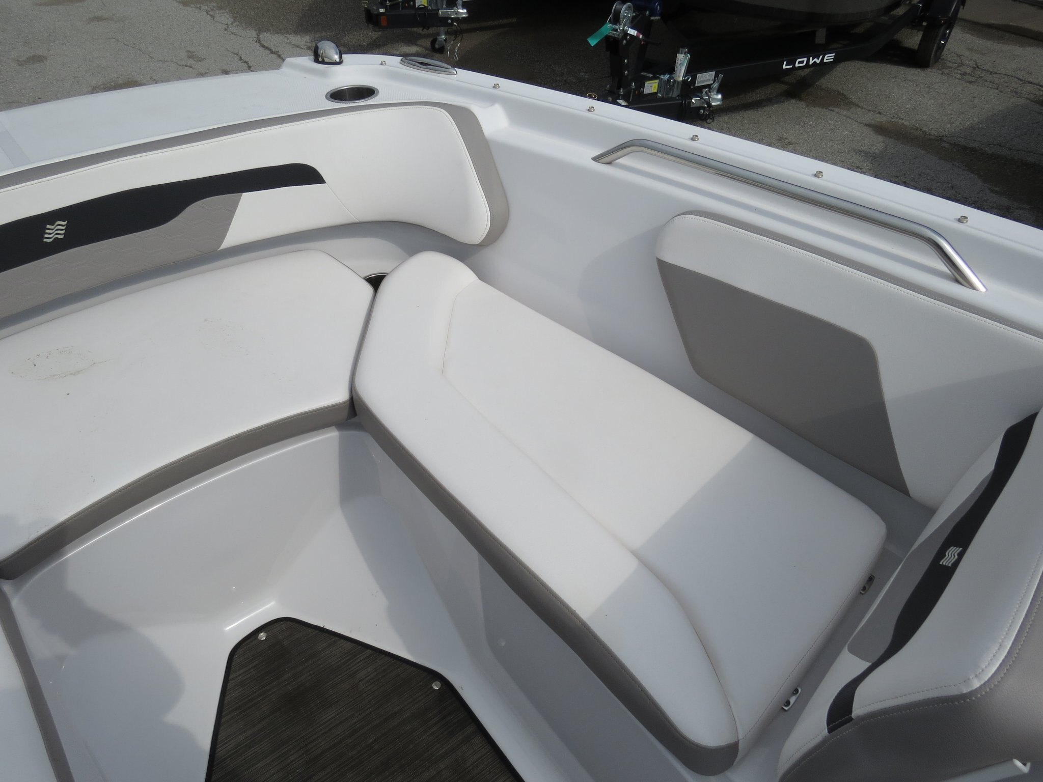 2018 FOUR WINNS HD200