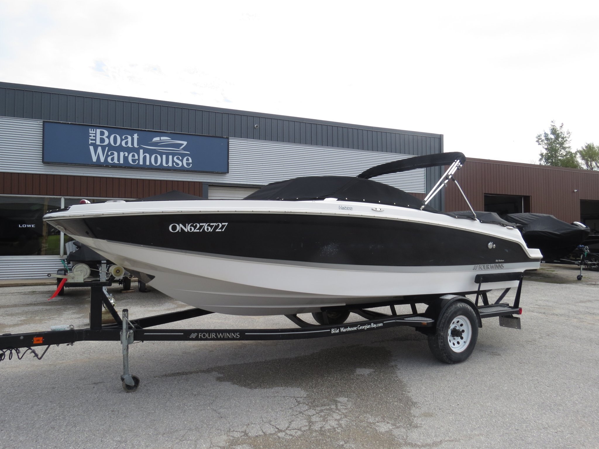 2018 FOUR WINNS HD200