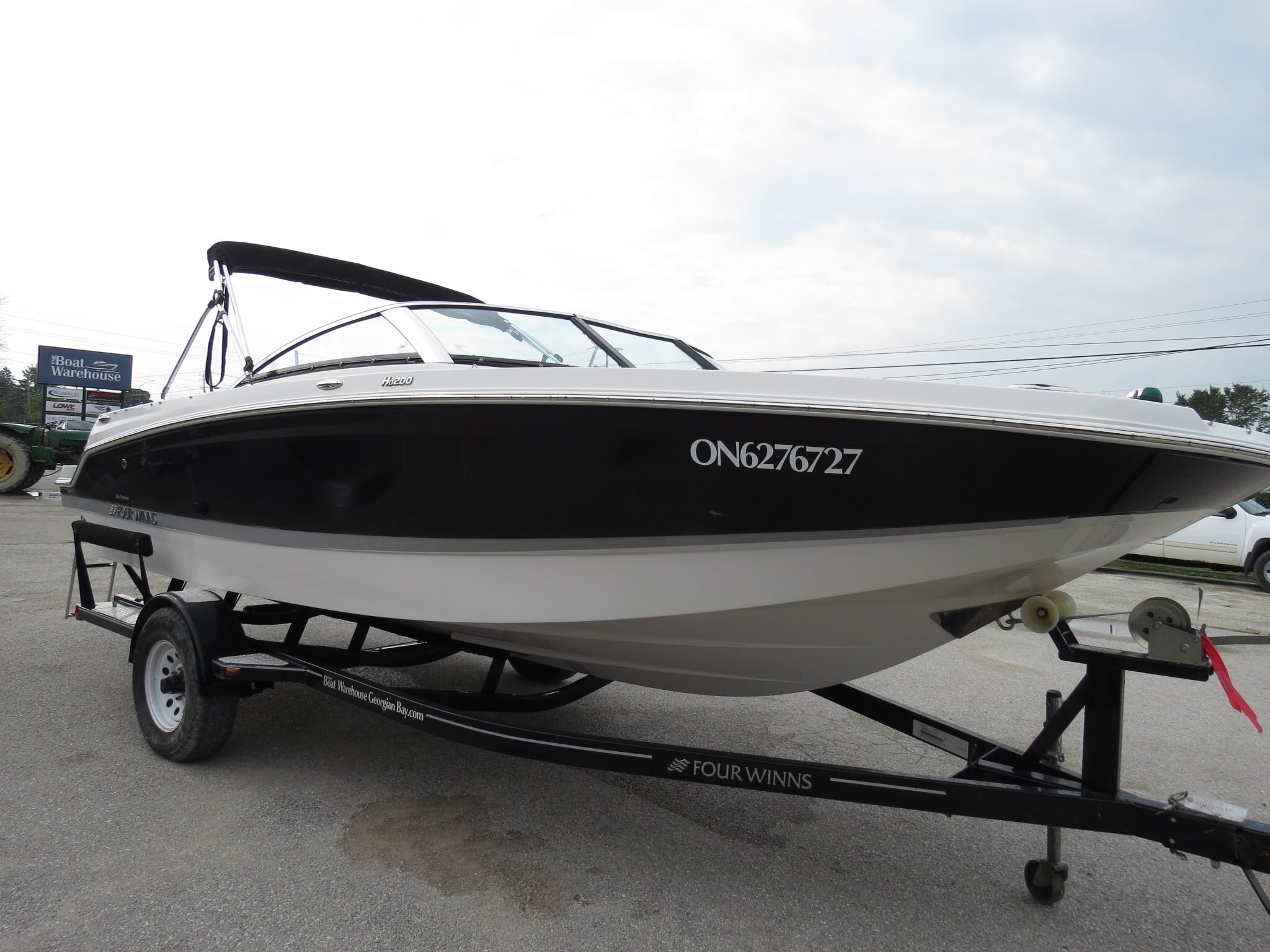 2018 FOUR WINNS HD200