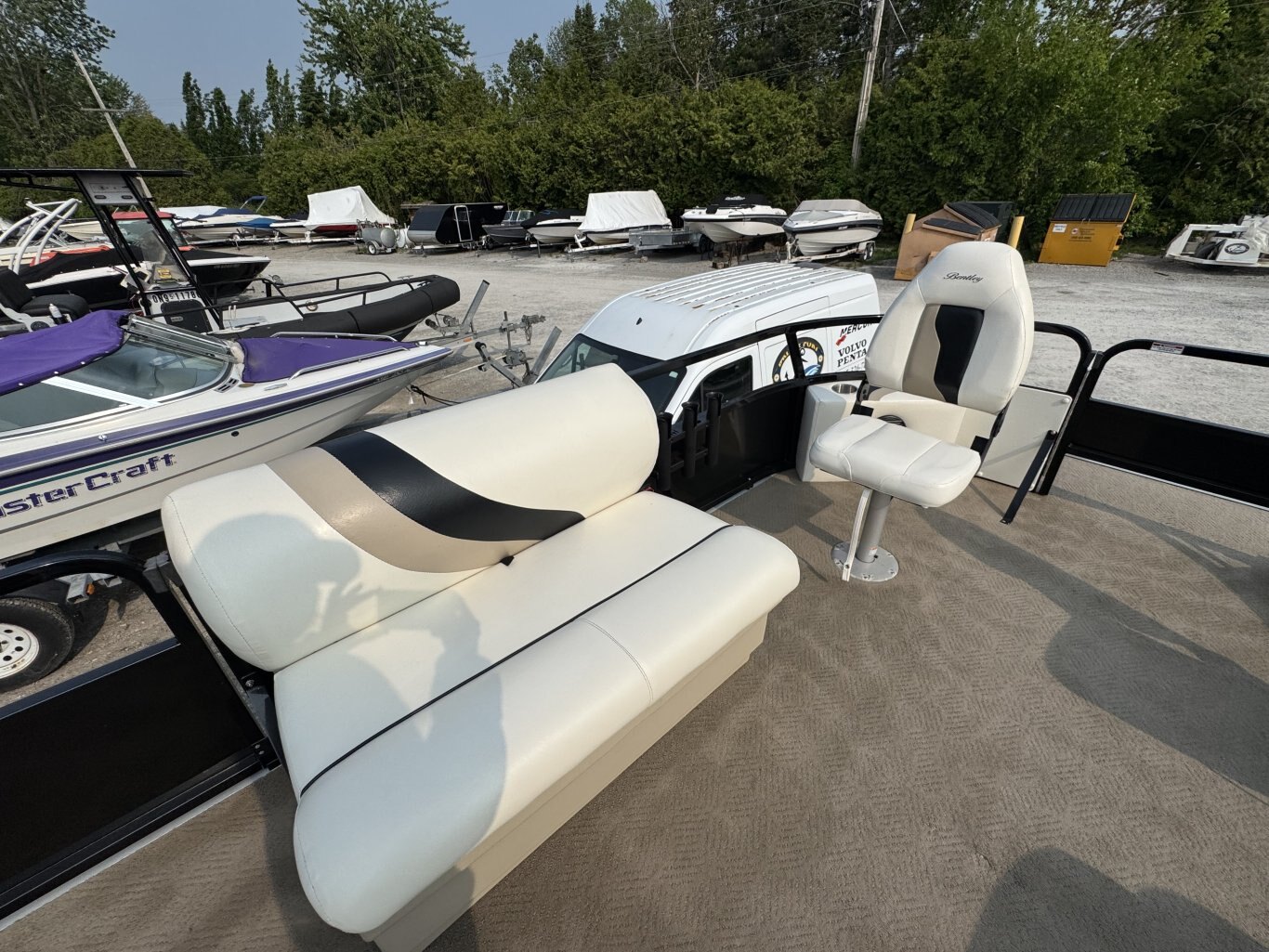 2006 Four Winns 258 Vista