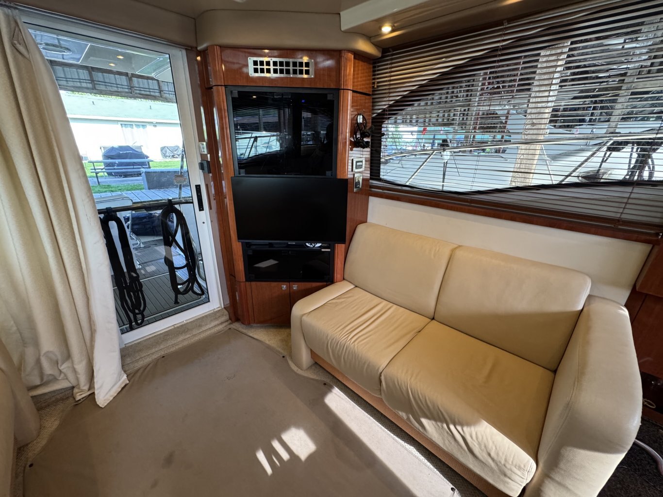 2007 Sea Ray 36 Sedan Bridge