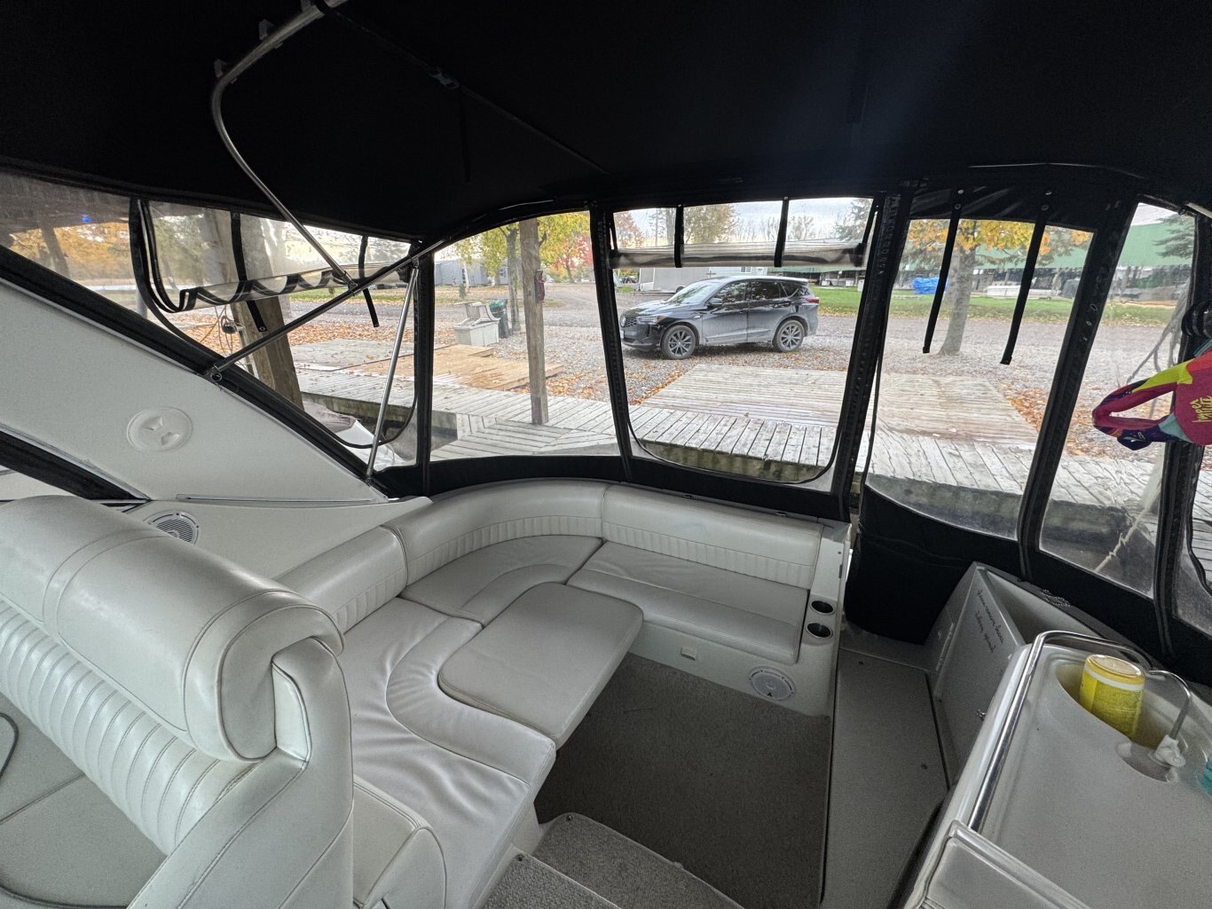 2001 Cruisers Yachts 3470 Express