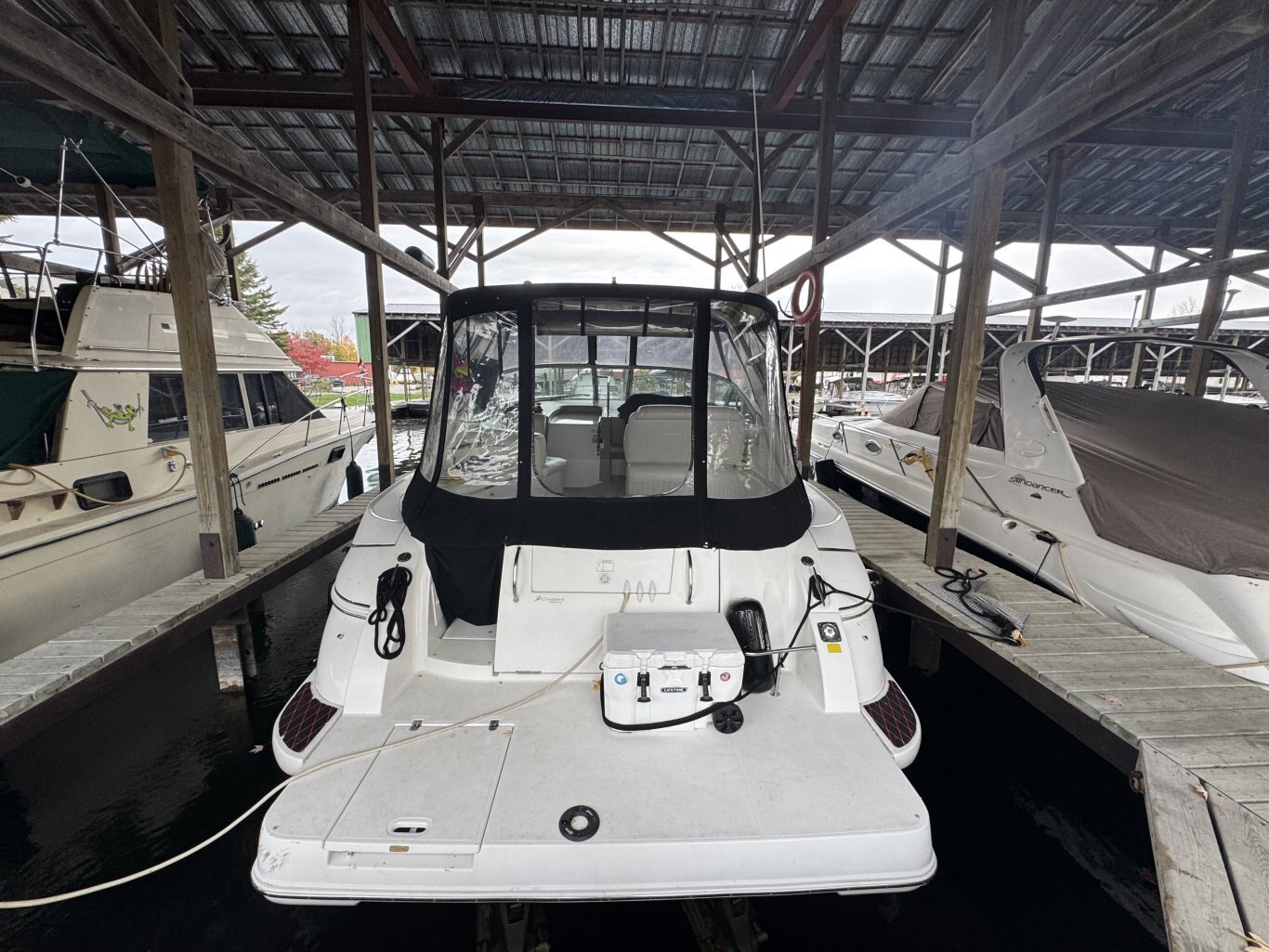 2001 Cruisers Yachts 3470 Express